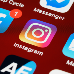 Redes sociales como Instagram y estrategias de marketing digital con Goldci
